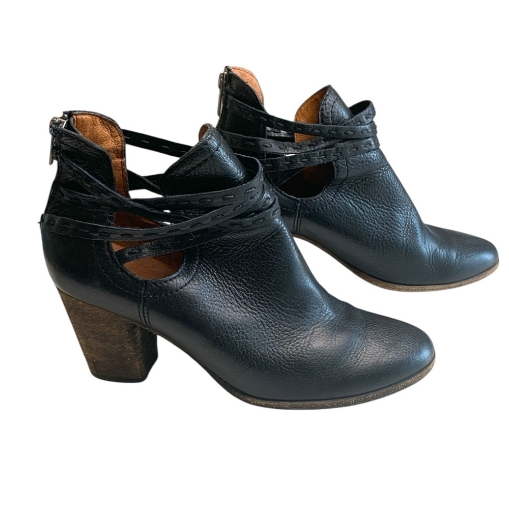 Frye Naomi Pickstich Shootie Bootie, Black Leather Heeled Boots w Cutouts